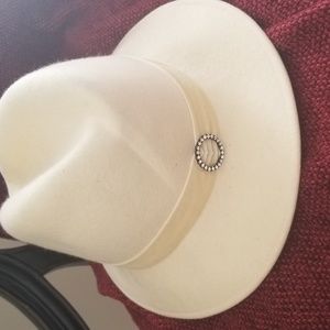 Women's Winter White Wool Hat